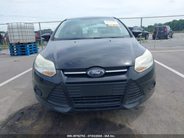 1FADP3F28EL114542 Ford FOCUS SE