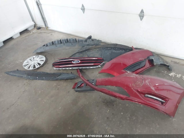 1FAHP2F83FG157051 Ford Taurus Limited