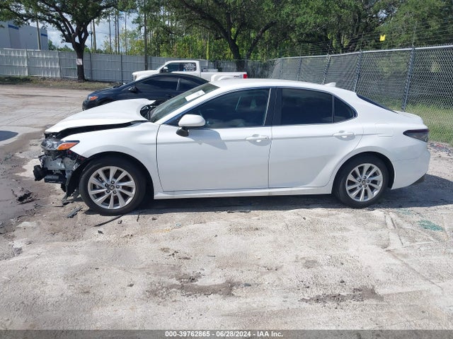 Toyota CAMRY LE 2024 4T1C11AK9RU854762 Image 14