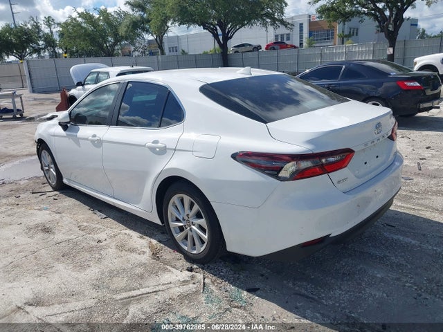 Toyota CAMRY LE 2024 4T1C11AK9RU854762 Image 3