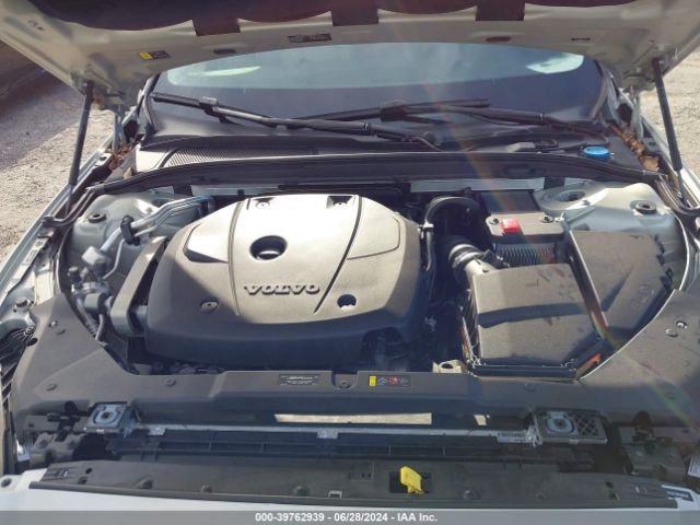 7JR102FK6MG080587 Volvo S60 T5 Momentum