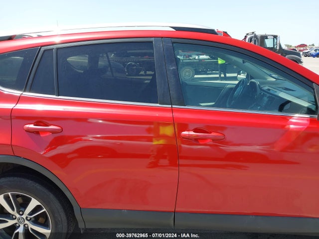Toyota Rav4 Xle 2016 2T3WFREV7GW240329 Image 14