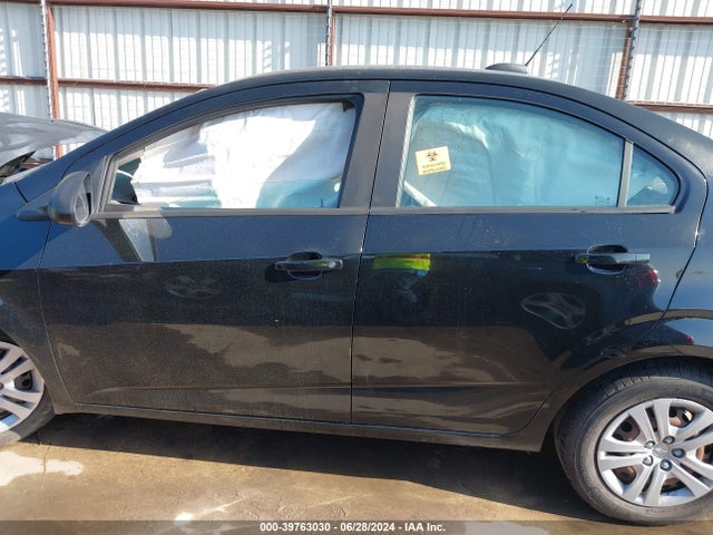Chevrolet Sonic Ls Auto 2017 1G1JB5SH3H4141639 Image 14