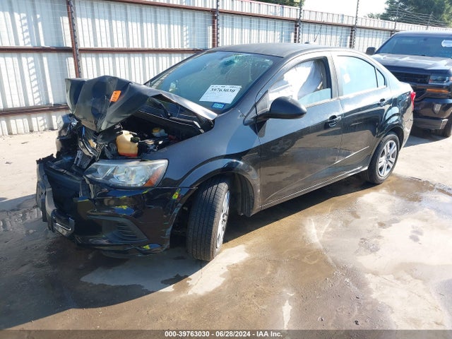 Chevrolet Sonic Ls Auto 2017 1G1JB5SH3H4141639 Image 2