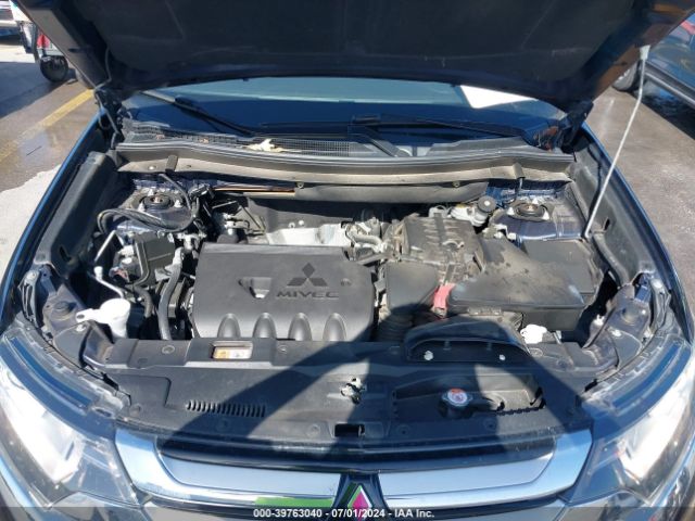 JA4AD2A36GZ033596 Mitsubishi Outlander Es