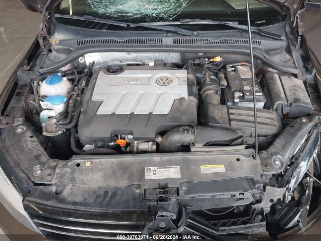 3VWLL7AJ2EM355239 Volkswagen Jetta 2.0l Tdi