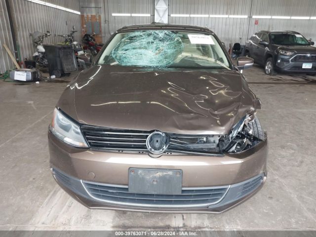 3VWLL7AJ2EM355239 Volkswagen Jetta 2.0l Tdi