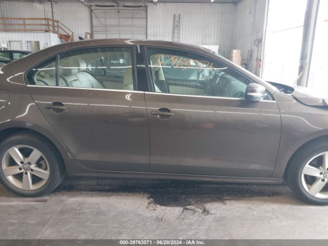 3VWLL7AJ2EM355239 Volkswagen Jetta 2.0l Tdi