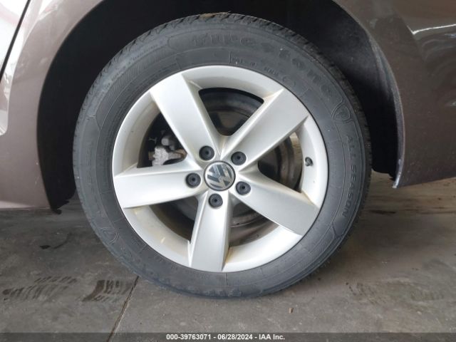 3VWLL7AJ2EM355239 Volkswagen Jetta 2.0l Tdi