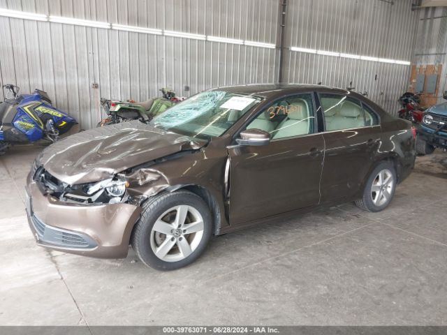 3VWLL7AJ2EM355239 Volkswagen Jetta 2.0l Tdi