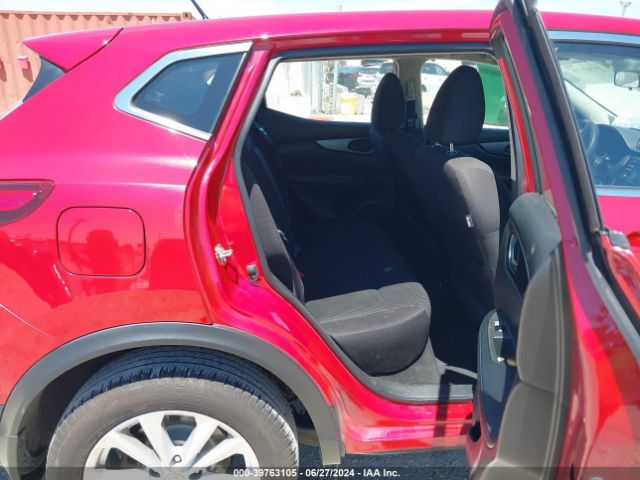 JN1BJ1CR4JW280870 Nissan Rogue Sport S