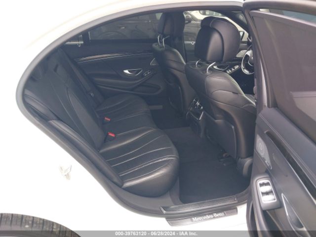 WDDUG8CB8EA021078 Mercedes-Benz S 550