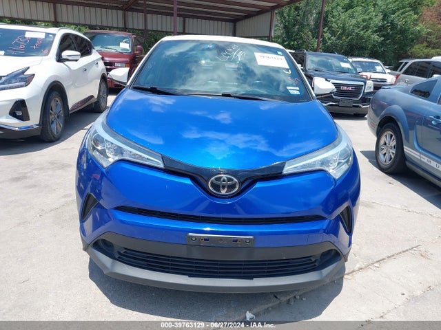 Toyota C-HR XLE 2018 NMTKHMBX2JR034876 Image 12