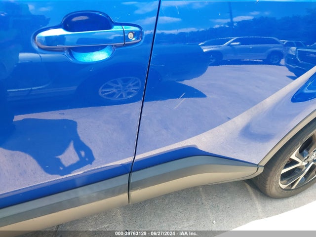 Toyota C-HR XLE 2018 NMTKHMBX2JR034876 Image 6