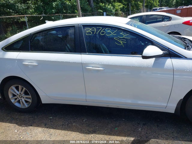 Hyundai SONATA SE 2015 5NPE24AF2FH244173 Image 13
