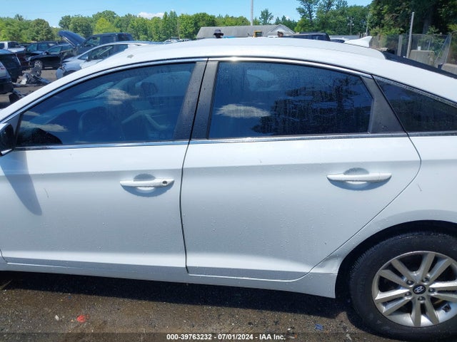 Hyundai SONATA SE 2015 5NPE24AF2FH244173 Image 14