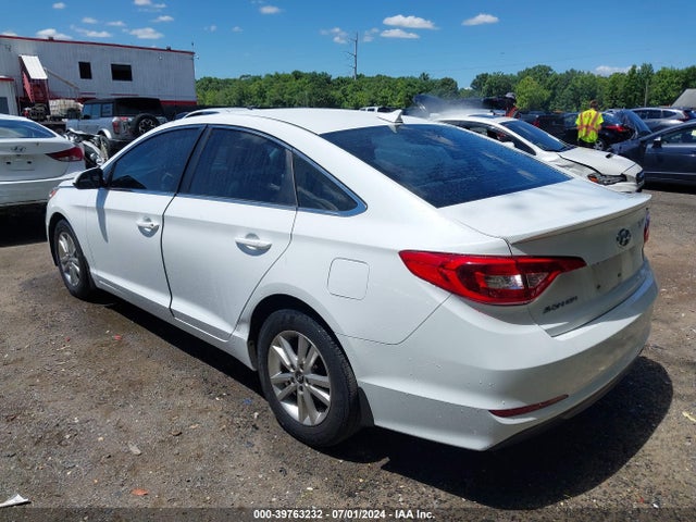 Hyundai SONATA SE 2015 5NPE24AF2FH244173 Image 3
