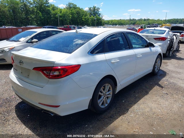 Hyundai SONATA SE 2015 5NPE24AF2FH244173 Image 4