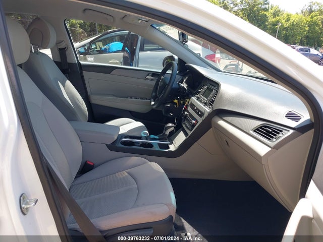 Hyundai SONATA SE 2015 5NPE24AF2FH244173 Image 5