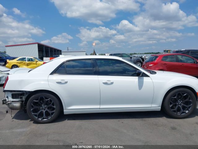 2C3CCAAG3KH679366 Chrysler 300 Touring