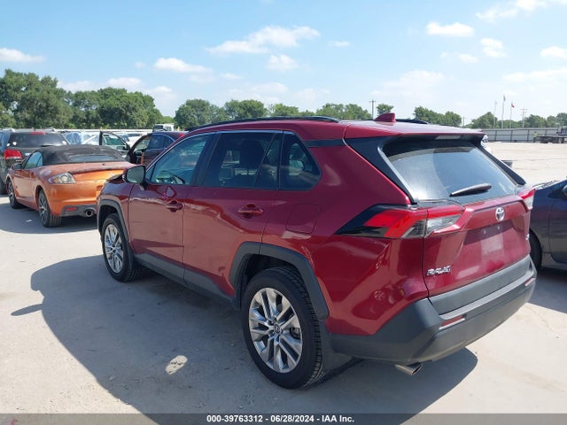 Toyota Rav4 Xle Premium 2019 2T3C1RFV0KW004551 Image 3