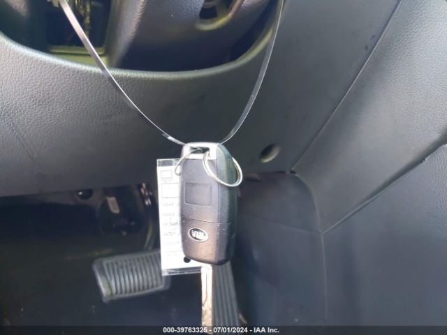 KNAGM4A70F5639722 KIA Optima Lx