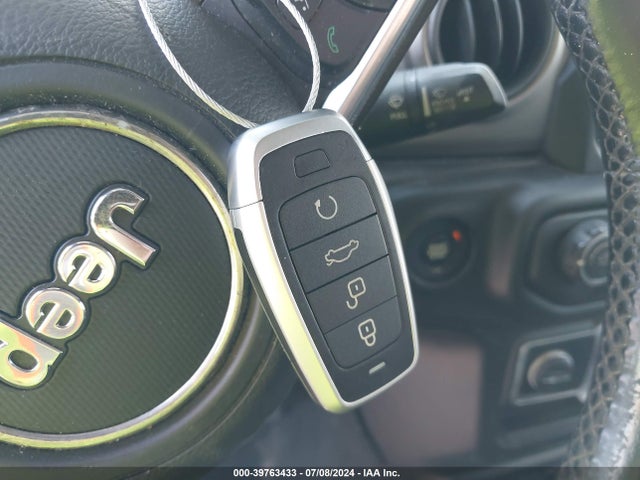 1C6HJTAG1LL130831 Jeep Gladiator Sport S 4x4