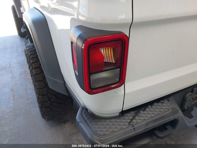 1C6HJTAG1LL130831 Jeep Gladiator Sport S 4x4