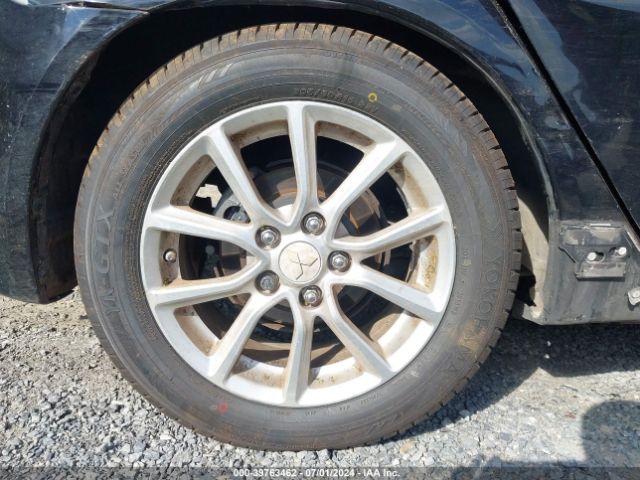 JA32U2FU8FU016997 Mitsubishi LANCER ES