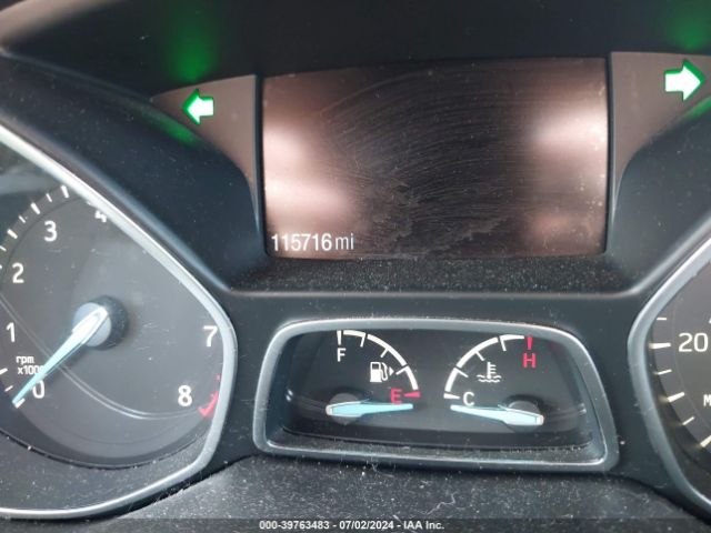 1FMCU0HD7JUC71782 Ford ESCAPE SEL