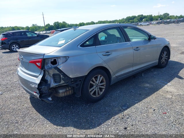 Hyundai SONATA SE 2015 5NPE24AF9FH021595 Image 4
