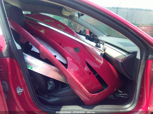 Tesla Model 3 Long Range/mid Range 2018 5YJ3E1EA2JF053324 Image 5