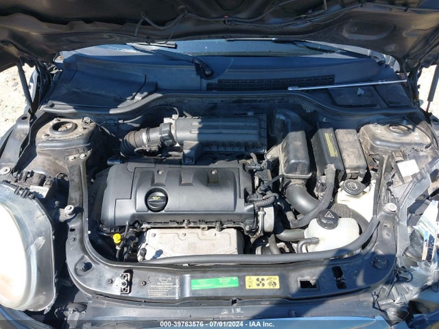 2008 MINI COOPER CLUBMAN WMWML33568TJ47206 Photo 9