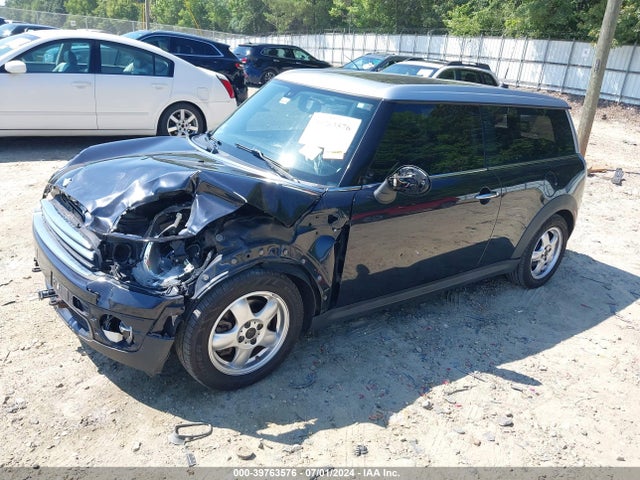 2008 MINI COOPER CLUBMAN WMWML33568TJ47206 Photo 1