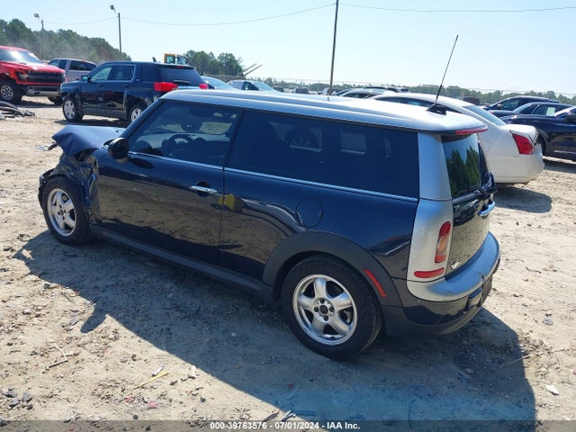 2008 MINI COOPER CLUBMAN WMWML33568TJ47206 Photo 2