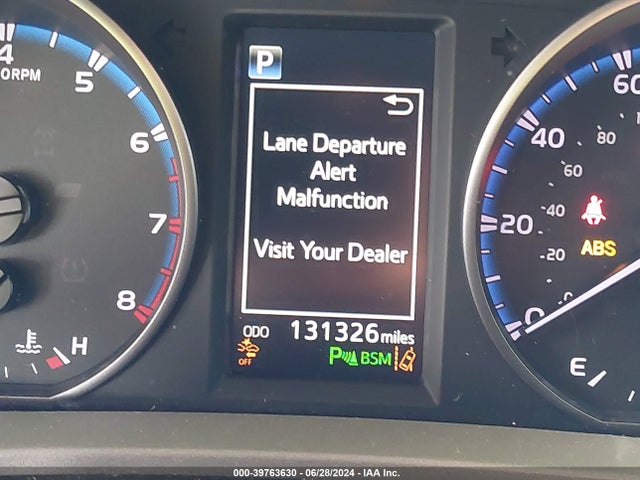 Toyota Rav4 Xle 2018 2T3WFREV7JW493139 Image 15
