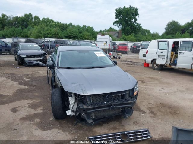 1VWAT7A39HC008506 Volkswagen Passat 1.8t S