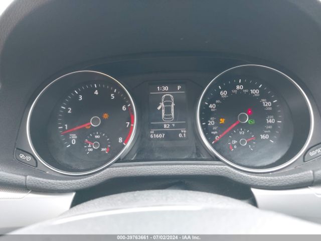1VWAT7A39HC008506 Volkswagen Passat 1.8t S