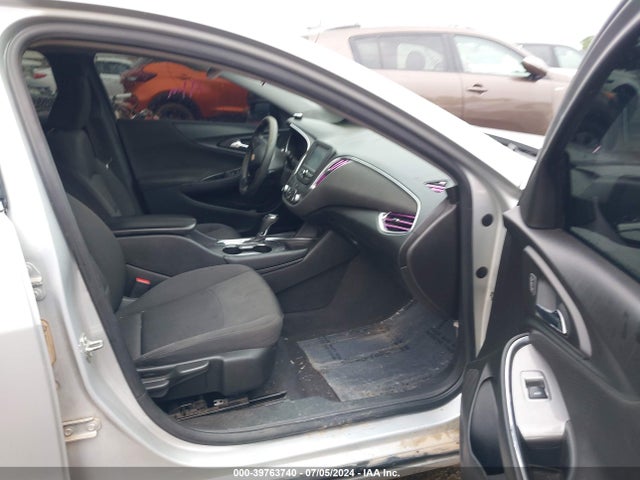 Chevrolet MALIBU LT 2018 1G1ZD5ST4JF276611 Image 5