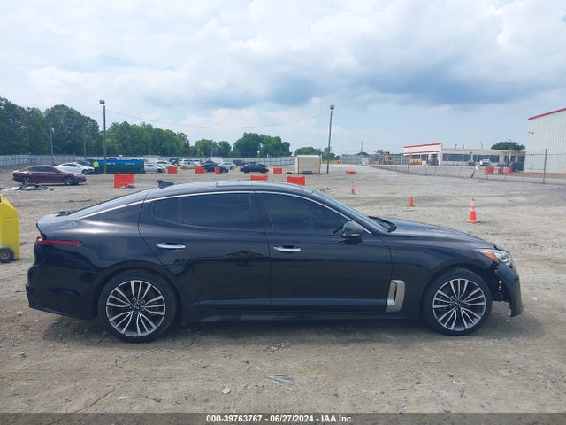 KIA Stinger Premium 2018 KNAE25LA2J6022711 Image 13
