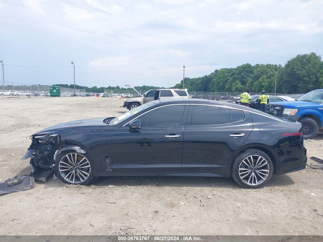 KIA Stinger Premium 2018 KNAE25LA2J6022711 Image 14