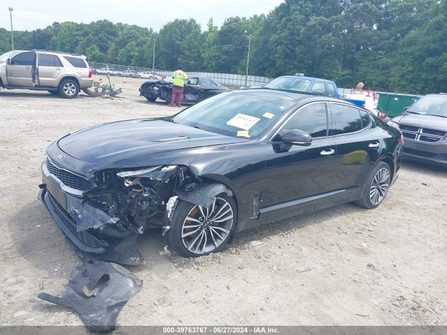 KIA Stinger Premium 2018 KNAE25LA2J6022711 Image 2