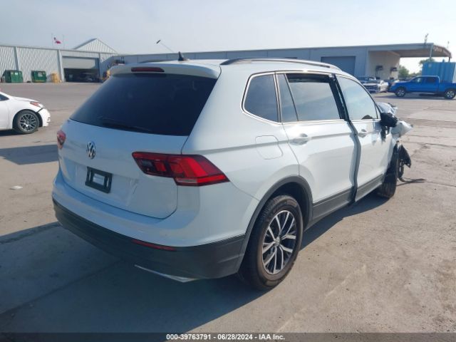 3VV1B7AX6MM002570 Volkswagen Tiguan 2.0t S