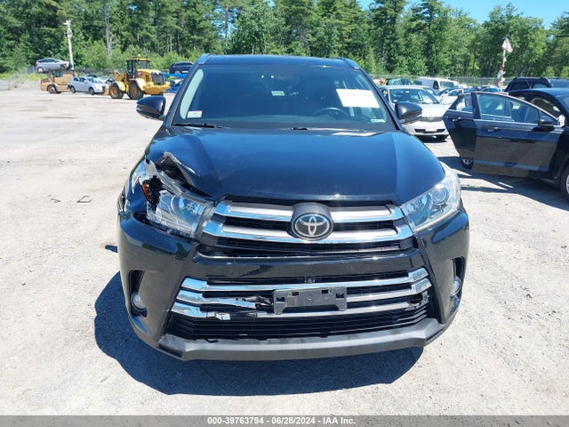 Toyota Highlander Limited Platinum 2017 5TDDZRFH5HS423528 Image 12