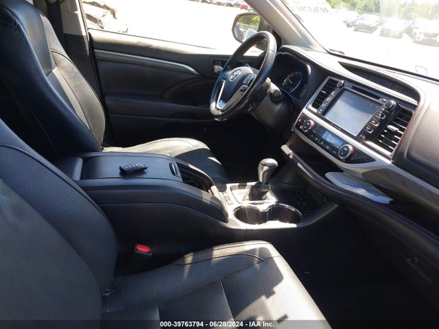 Toyota Highlander Limited Platinum 2017 5TDDZRFH5HS423528 Image 5