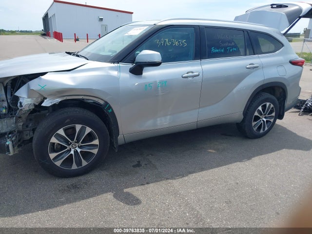 Toyota Highlander Xle 2020 5TDGZRBH0LS052709 Image 2