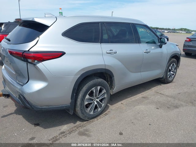 Toyota Highlander Xle 2020 5TDGZRBH0LS052709 Image 4