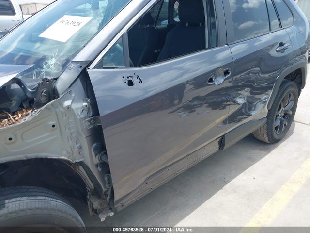Toyota RAV4 LE 2021 2T3H1RFV4MW139413 Image 18