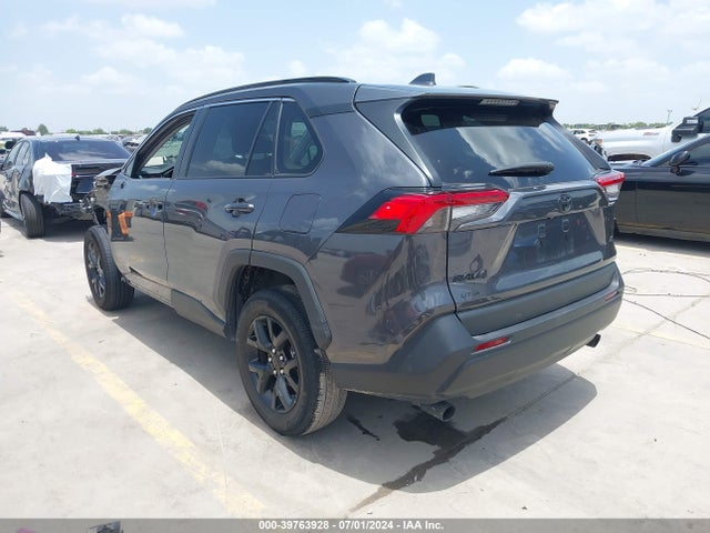 Toyota RAV4 LE 2021 2T3H1RFV4MW139413 Image 3