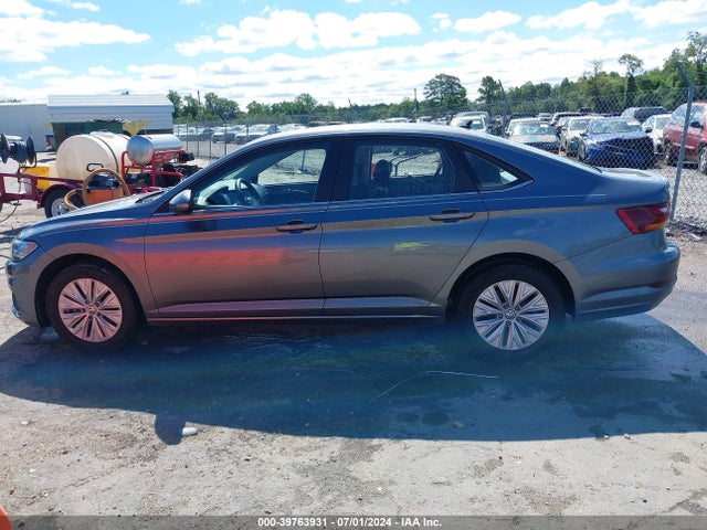 3VWC57BU0KM230559 Volkswagen Jetta 1.4t R-line/1.4t S/1.4t Se
